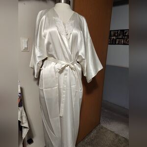WHITE SATIN ROBE